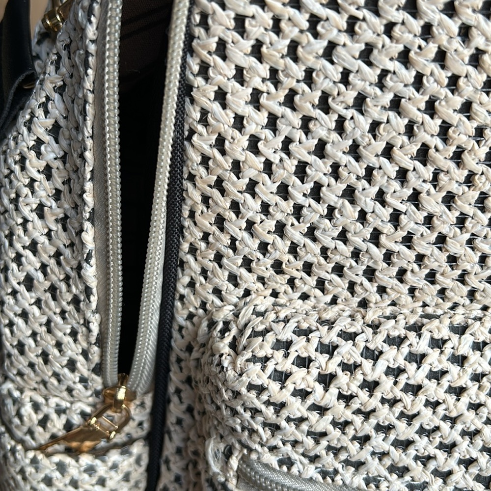 Back pack - Picture 8 of 9